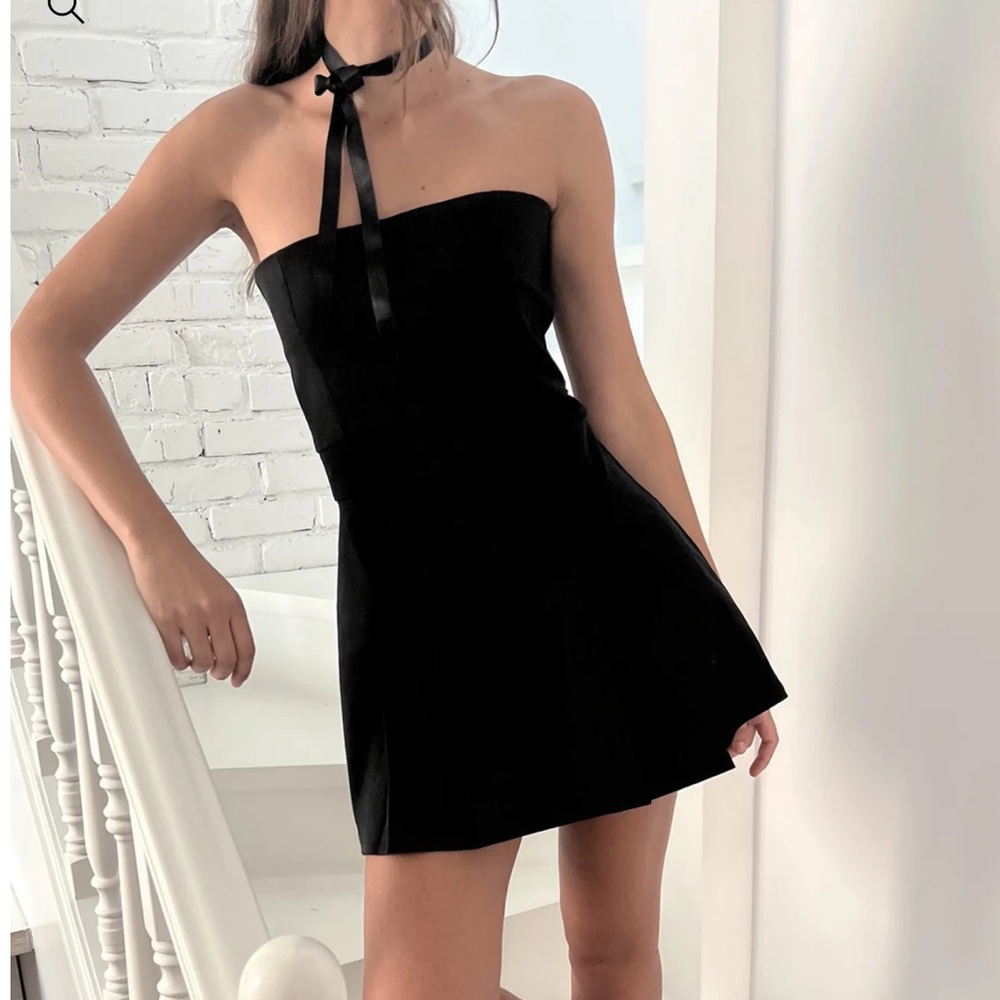 OAK + FORT Strapless Pleated Mini Dress